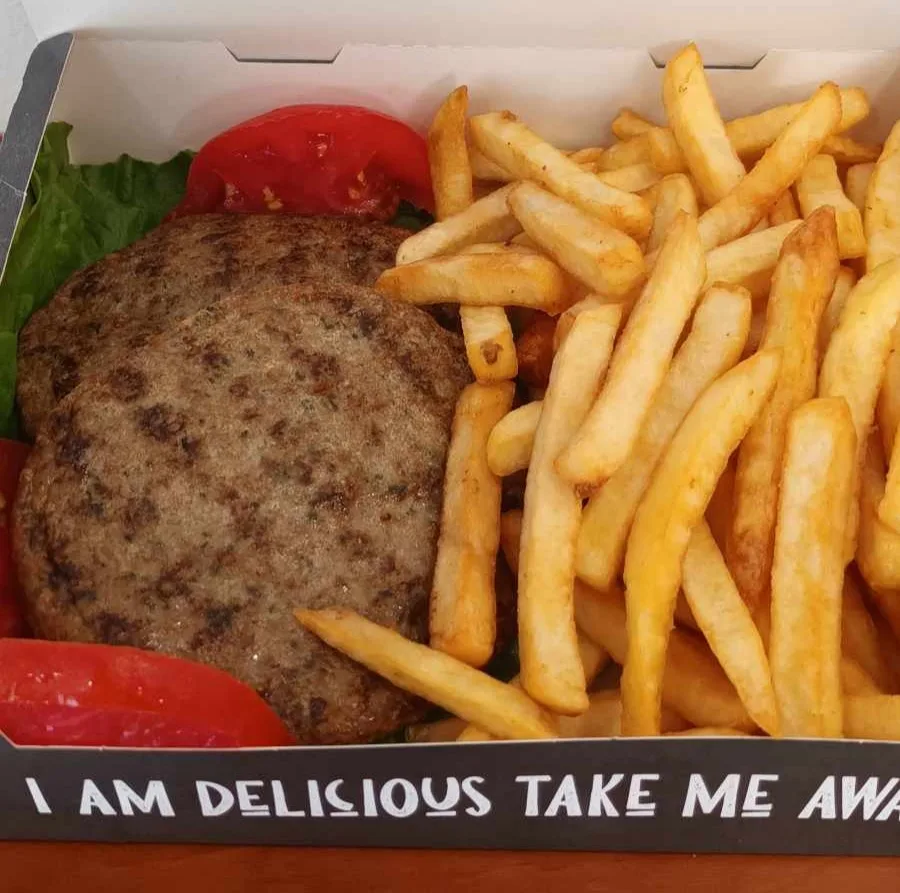 Beef patty with fries